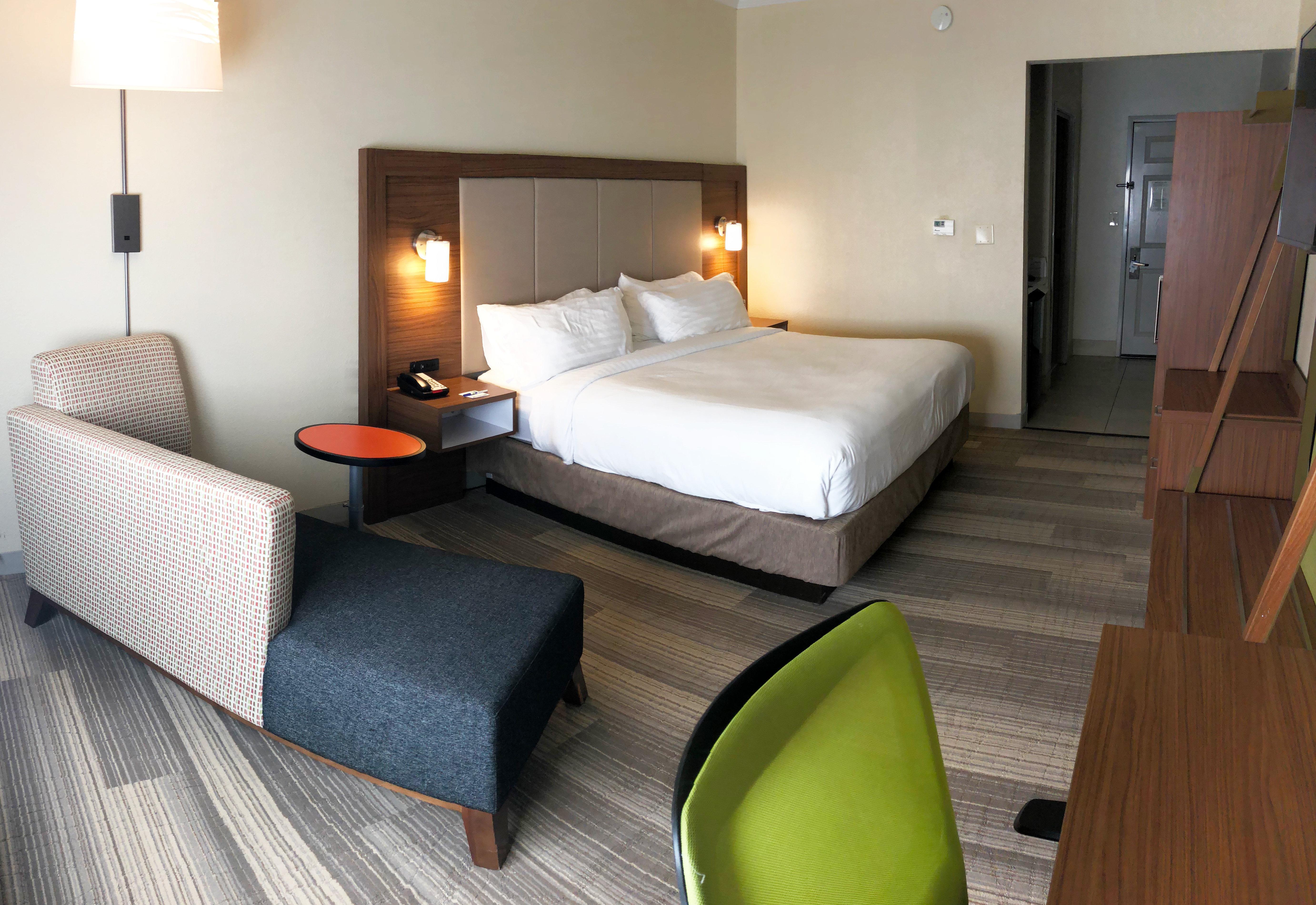 Holiday Inn Express Hotel & Suites Greenville By Ihg Exterior photo