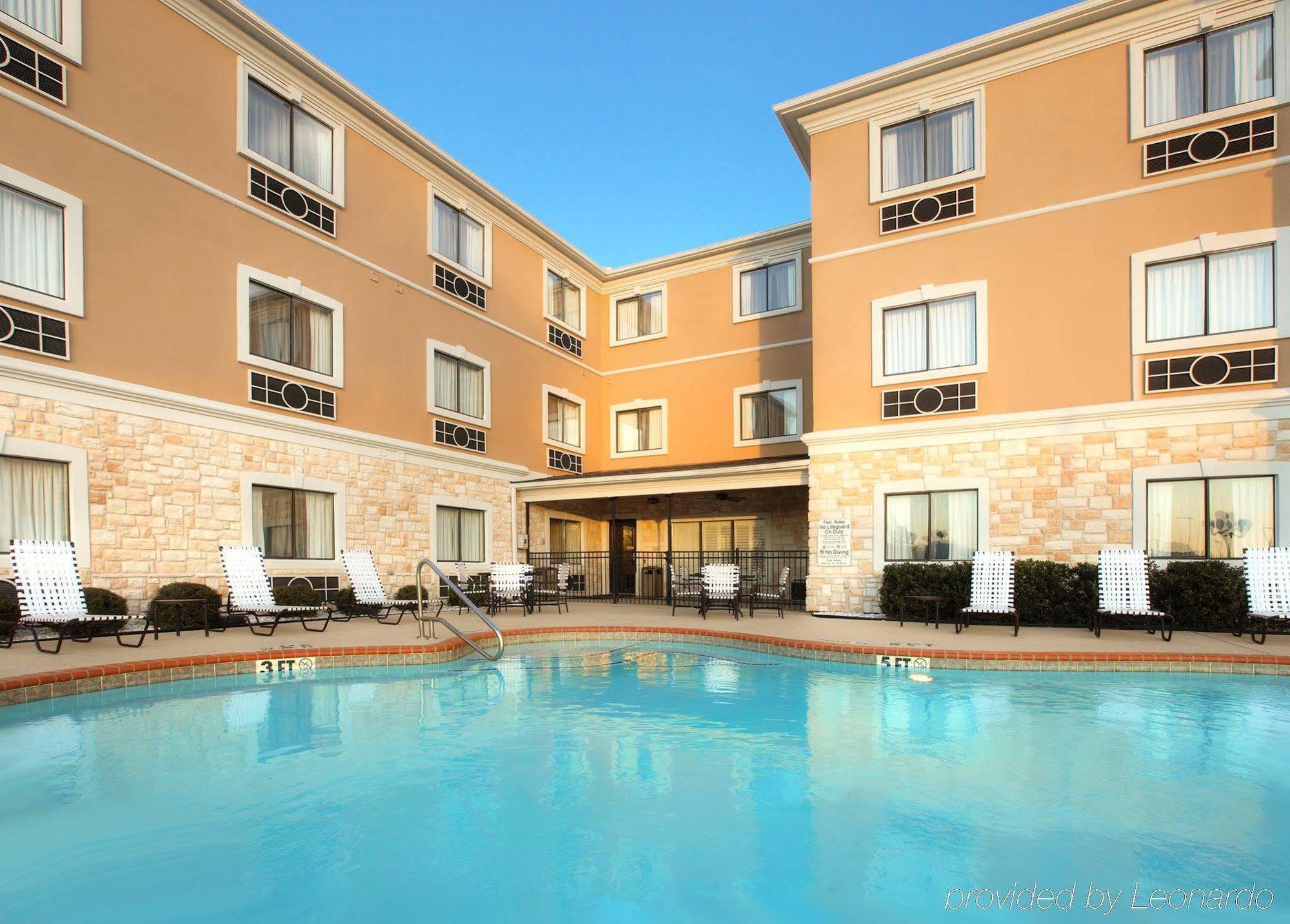 Holiday Inn Express Hotel & Suites Greenville By Ihg Exterior photo