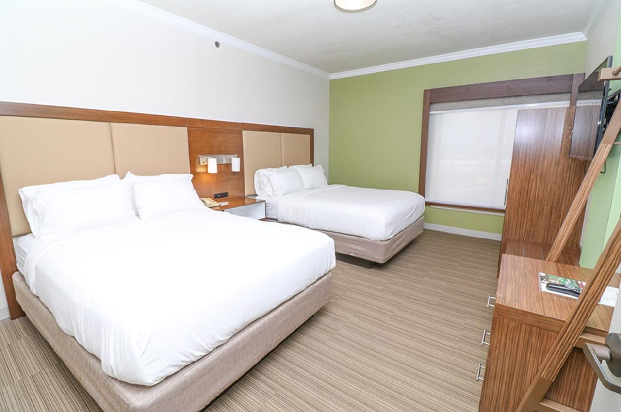 Holiday Inn Express Hotel & Suites Greenville By Ihg Exterior photo